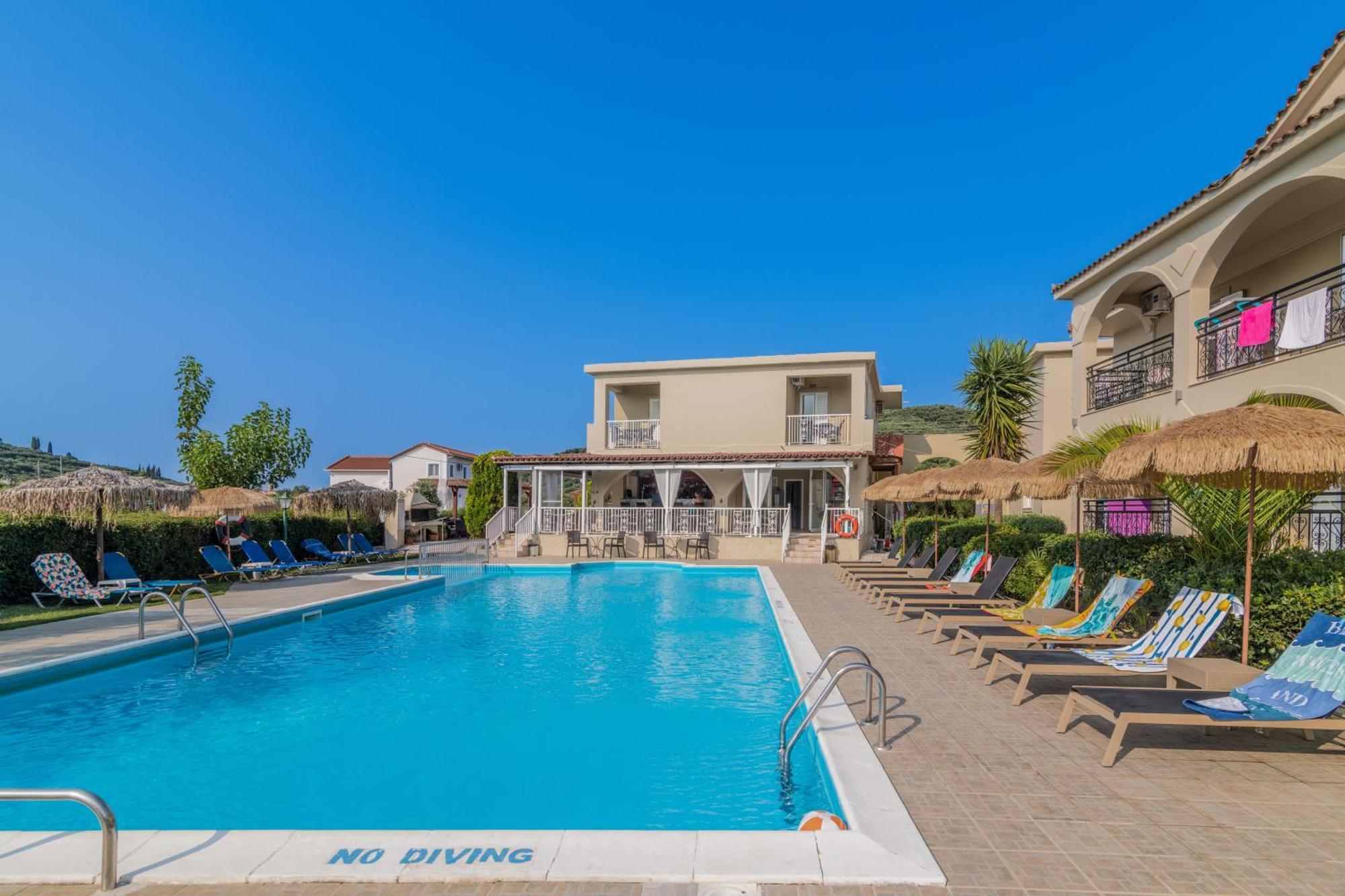 Grapevines Aparthotel