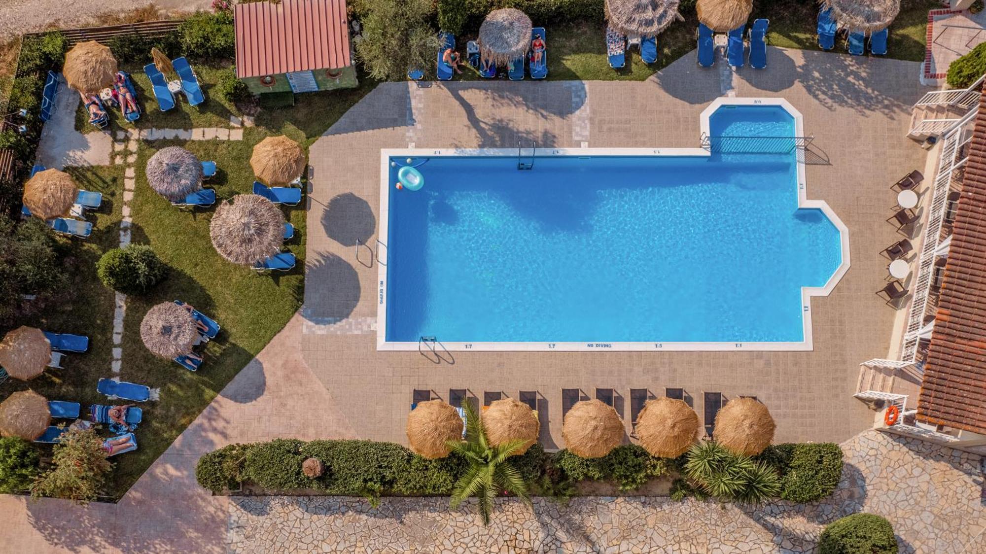 Aparthotel Grapevines 3*